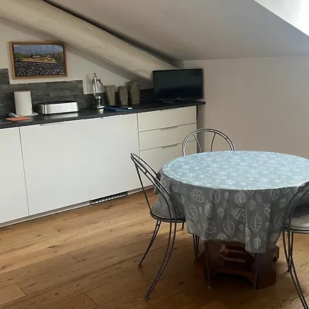 Meschihouse - Leonardo 35 *