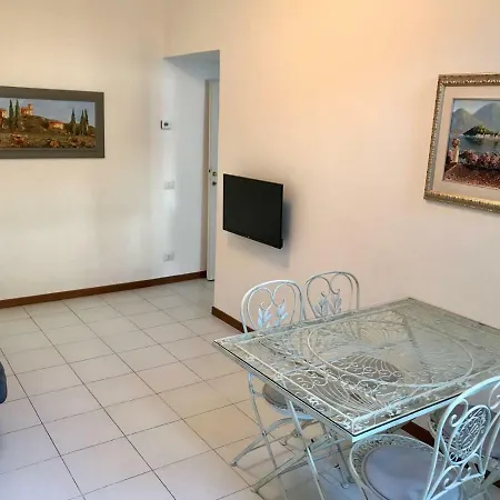 Apartment Meschihouse - Leonardo 35 Lecco