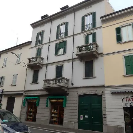 Apartment Meschihouse - Leonardo 35 Lecco